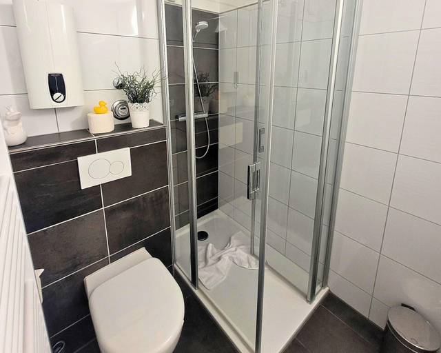 Bathroom 3, Inviting Winterberg Apartment With Views, Hochsauerlandkreis