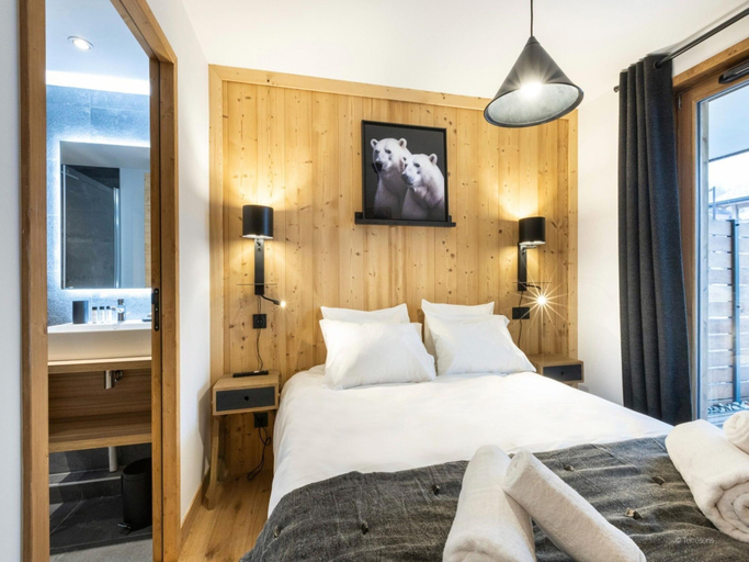 Room 4, Apartment in La Chapelle Near Ski Lift, Haute-Savoie