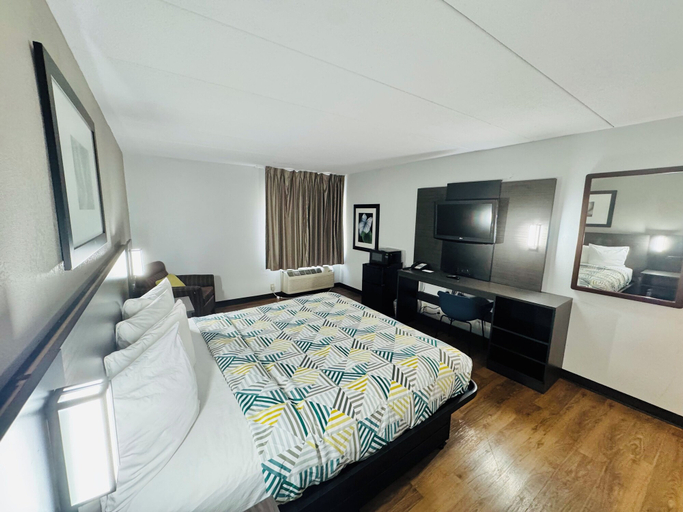 Bedroom 4, Motel 6 Milford, CT, New Haven