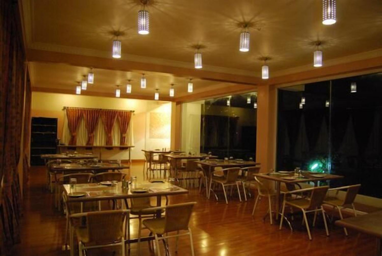 Food & Drinks 5, LMS Palve Sugavasam, The Nilgiris