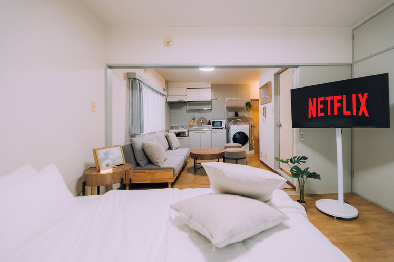 Room 4, Showa Bloom · Near Shinjuku Station, Shinjuku