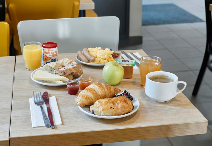 Food & Drinks 4, B&B HOTEL Evry Lisses (1), Essonne