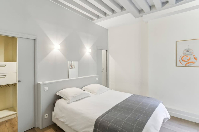 Room 5, Exceptional Appt - Saint-germain- Mobility Lease, Paris