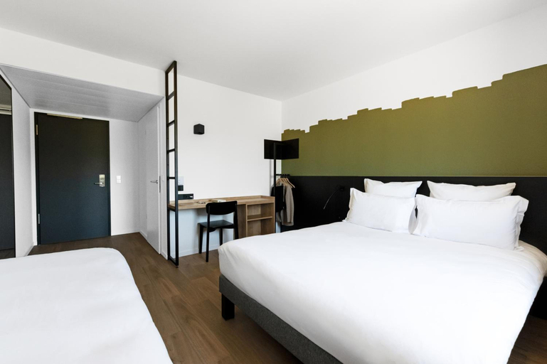 Bedroom 2, B&B Hotel NYON, Nyon