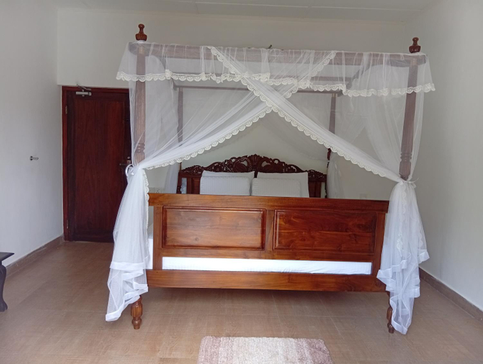 Bedroom 4, Senowin Holiday Resort, N. Palatha East