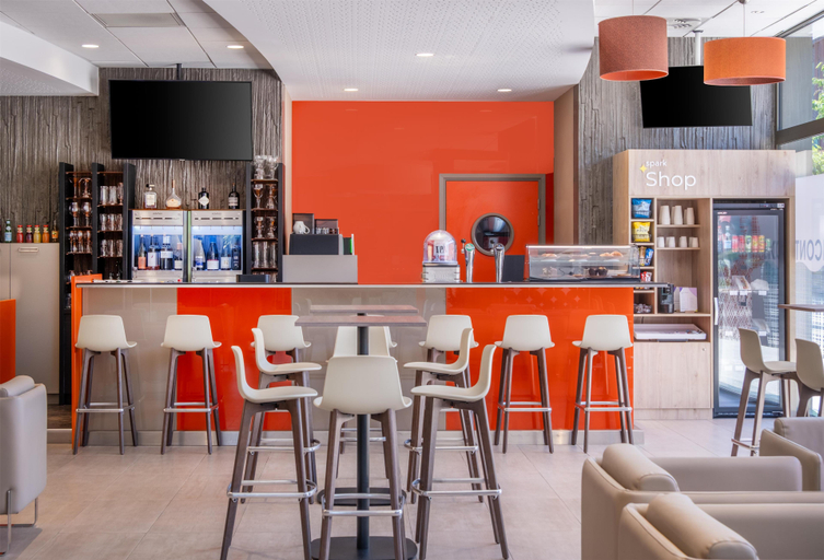 Food & Drinks 5, Spark by Hilton Lyon Park Saone, Rhône
