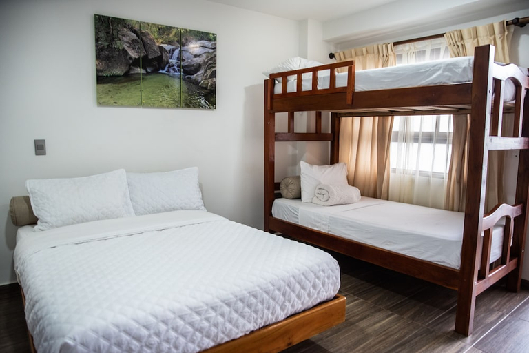 Bedroom 2, Hotel On The Rock, Santa Marta (Dist. Esp.)