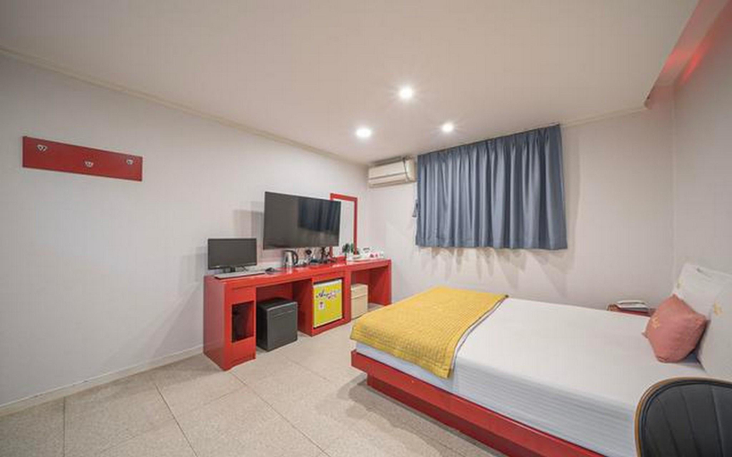 Bedroom 4, Gyeongsan Angel, Dong