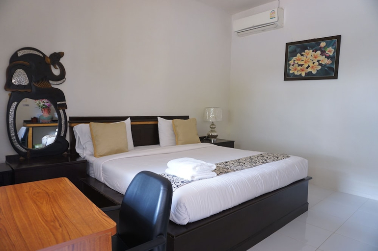 Bedroom 2, Iyara Resort, Muang Chumphon