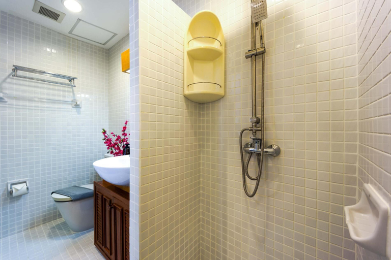 Bathroom 4, 2 Bedroom in Prime Location BSRS, Hua Hin