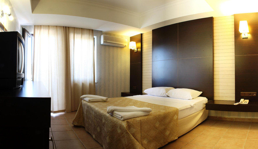 Bedroom 2, Munamar Beach Residence, Marmaris