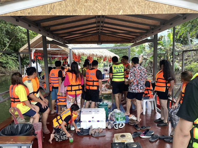 Food & Drinks 4, Baan Apa Erawan Resort, Muang Kanchanaburi