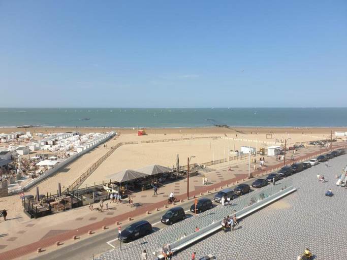 2, Modern 5th Floor Apartment, West-Vlaanderen