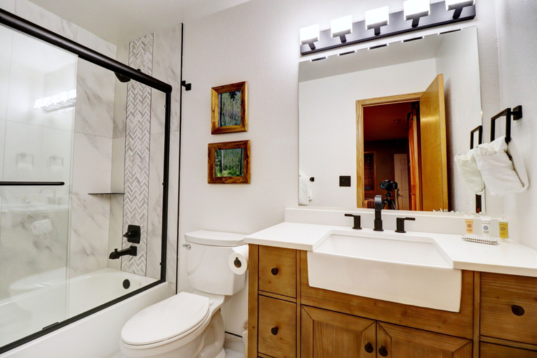 Bathroom 2, 315 Woodbridge 2 Bedroom Condo by RedAwning, Summit