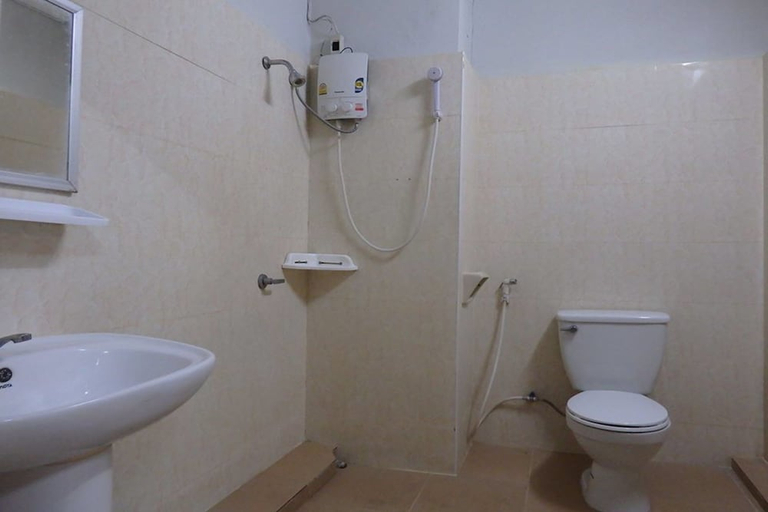 Bathroom 3, Sakol Hotel Korat, Muang Nakhon Ratchasima
