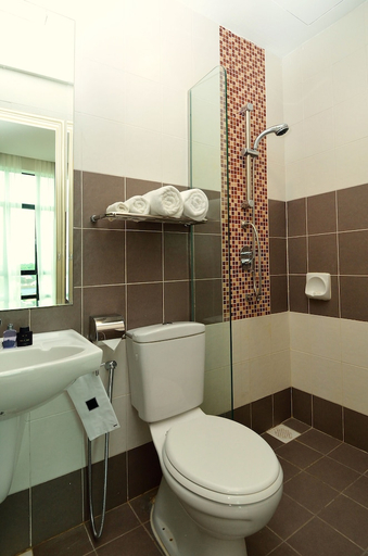 Bathroom 4, Holiday Villa Hotel & Suites, Kota Bharu