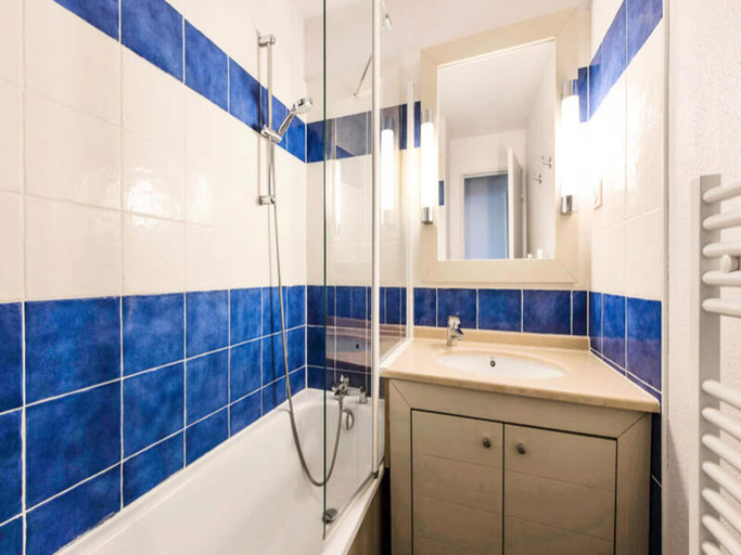 Bathroom, La Pinede, Var