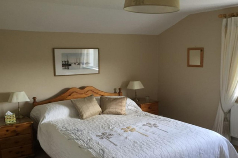 Bedroom 5, Nephin