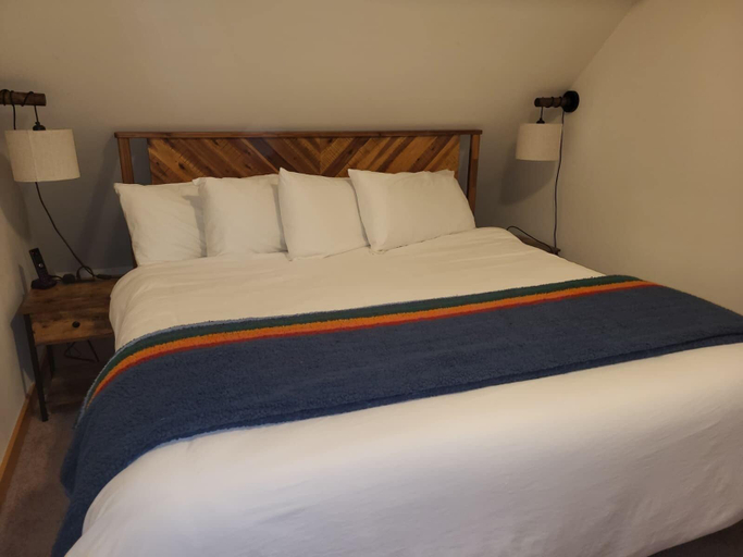 Room 1, Mt. Baker Lodge, Whatcom