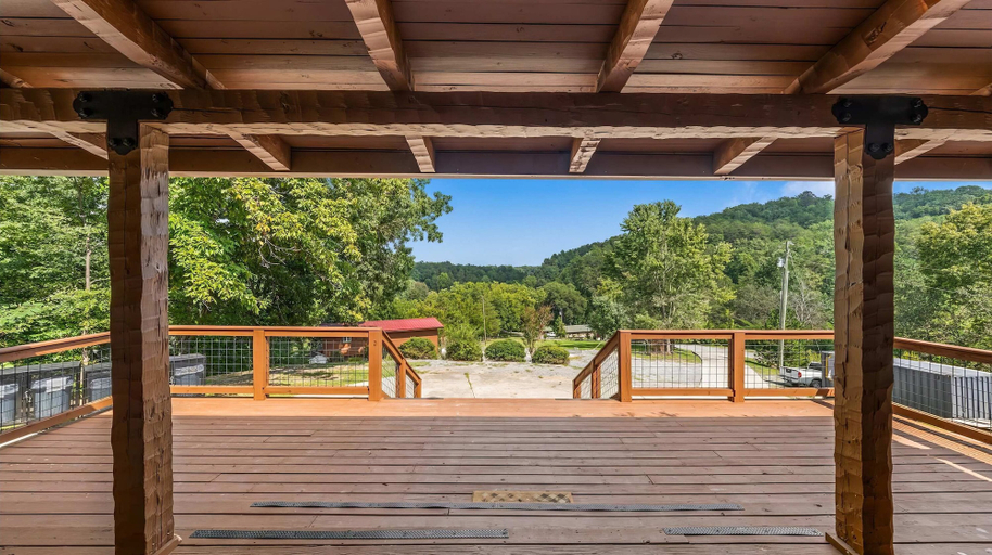 Room 5, Luxury Cabin With Mountain Views Pigeon Forge, Sevier