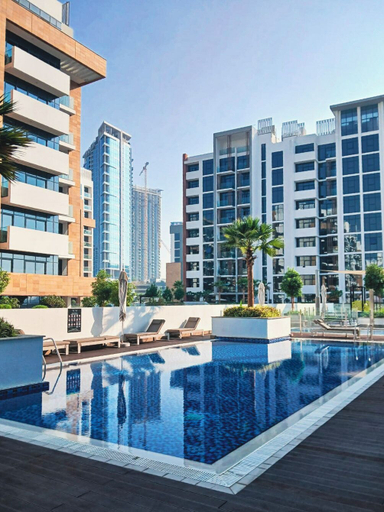 Sport & Beauty 5, PVH - Stylish 1BR - Azizi Riviera, Dubai