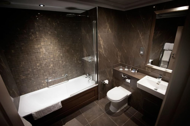 Bathroom 5, Seamill Hydro Hotel & Resort, North Ayrshire