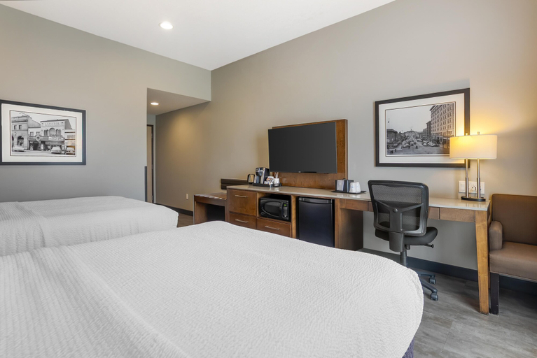 Bedroom 3, Best Western Plus East Side, Division No. 11