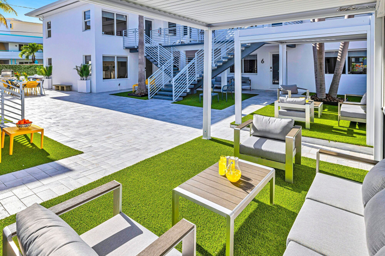 Room 3, Beach Condo King Bed Lush Patio w BBQ Birch Key Two, Broward