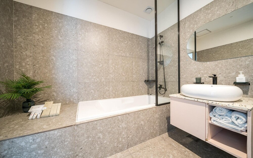 Bathroom 4, Busan Gwangalli Ocean The Point Hotel, Suyeong