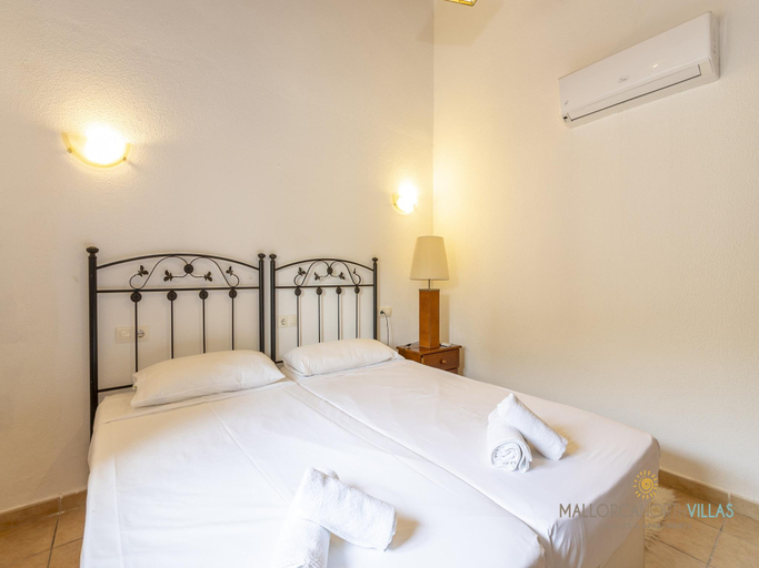 Bedroom 2, Villa in Alcudia near Puerto Alcudia Beach, Baleares