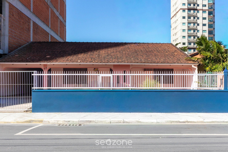 Exterior, Casa a 4 min a pé da praia em Porto Belo BRR0097, Porto Belo