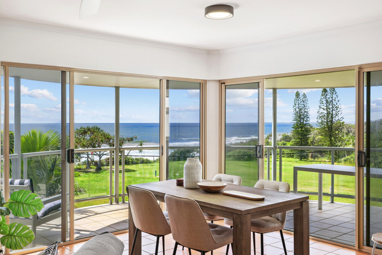 Dining 3, Oceanside Apartment With Views of Yaroomba Beach, Maroochy - Coastal North