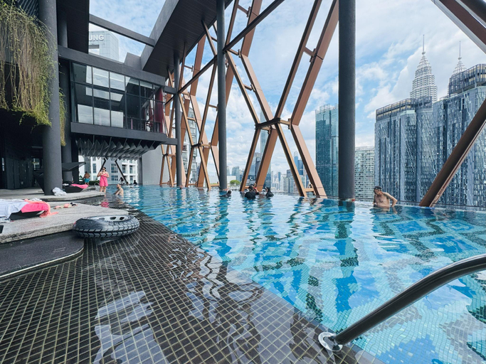 Sport & Beauty 2, Scarletz Purple Suites KLCC, Kuala Lumpur