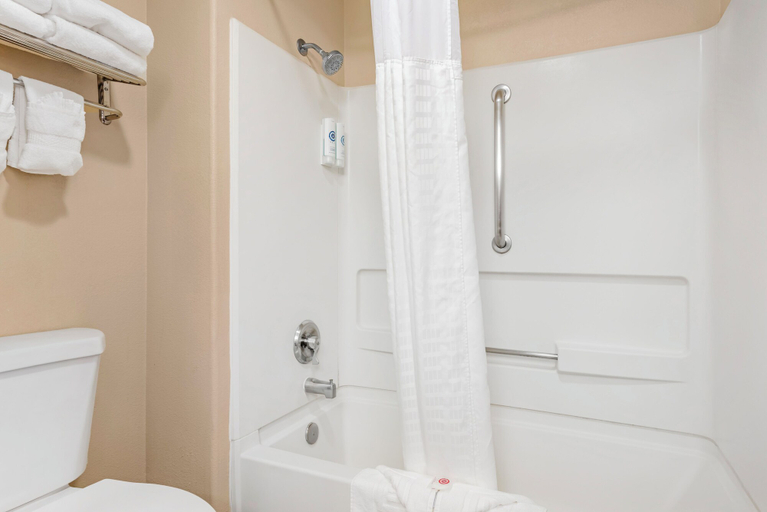 Bathroom 4, Comfort Inn North - Air Force Academy Area, El Paso