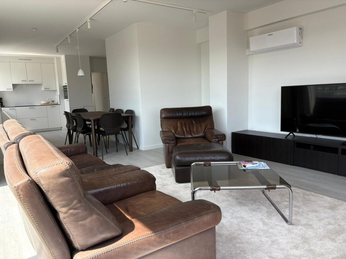 Living room 3, Stylish 3-bedroom Apartment With sea View, West-Vlaanderen