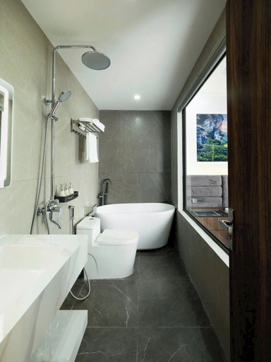 Bathroom 2, Si Grand Ninh Binh Hotel, Ninh Bình