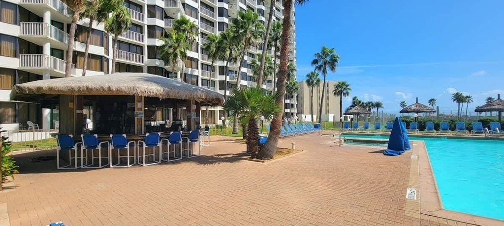 Pool 4, Saida Beachfront Luxe Condo Two Heated Pools 2 Bedroom Condo, Cameron