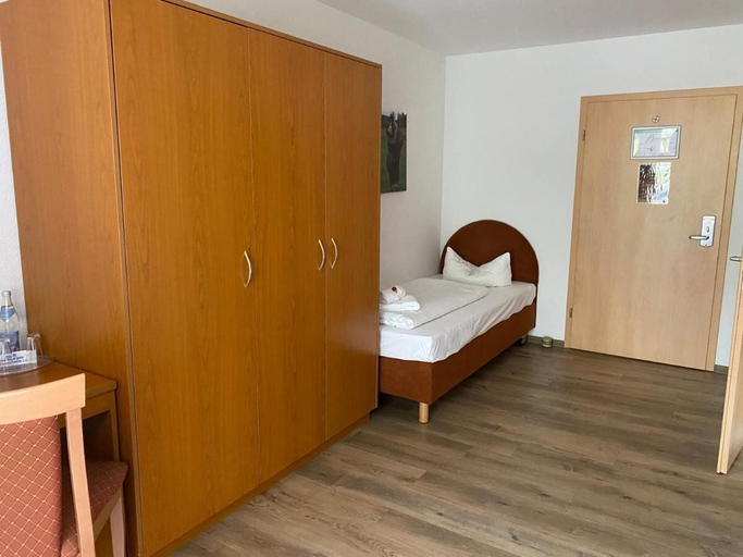 Bedroom 2, Wagners Hotel Wastlsäge, Regen