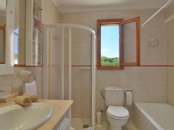 Others 3, Mallorca Beach Front Line Apartment 6 Pers, Baleares