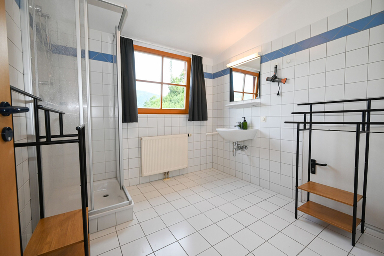 Room 2, Schmitten 27 - Room 4 200m From ski Lift, Zell am See