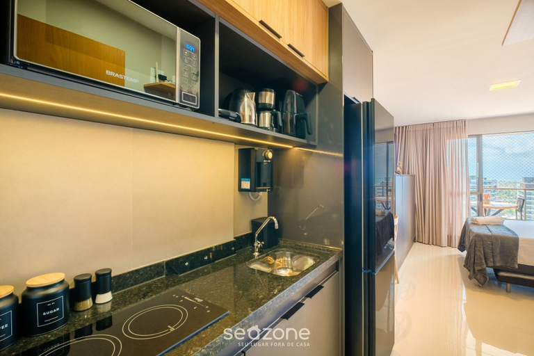 Private kitchen 2, Stay Just Steps From Itapua Beach, With Pool and gym - RGF, Salvador