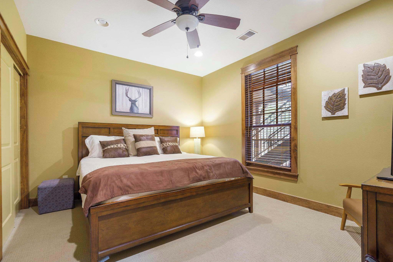 Bedroom 2, Taneycomo Retreat - Lakefront Condo, Taney