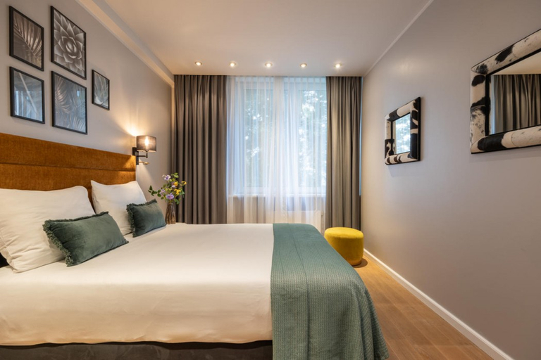 Bedroom 2, Leonardo Hotel Antwerp the Plaza, Antwerpen
