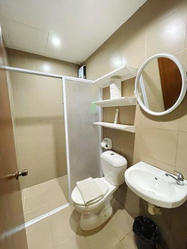 Bathroom 5, Travelbee Fuente Inn, Cebu City
