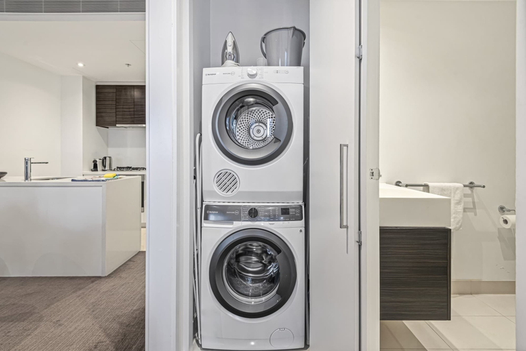 Bathroom 3, Elegant Southbank Escape Apartment With Balcony, Melbourne