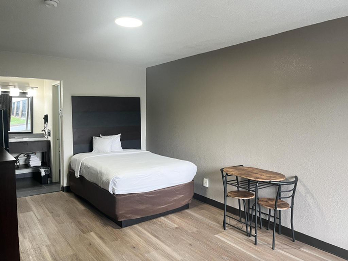 Bedroom 2, Motel6 Charlotte, NC – Airport South, Mecklenburg