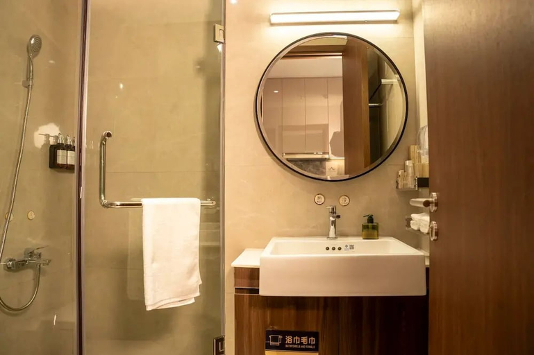 Bathroom, Masteri Waterfront VOCP - by BAY LUXURY, Gia Lâm