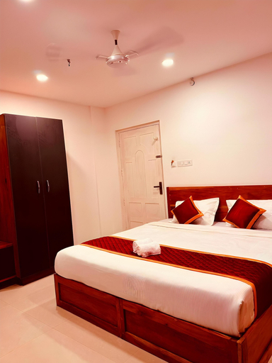 Room 5, Skybz Bluemount Residency, Idukki