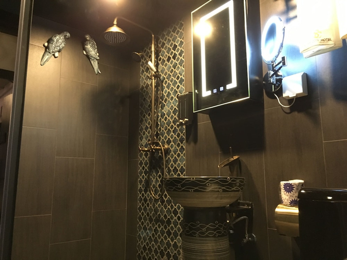 Bathroom 3, Star City Hotel - Causeway Bay, Hong Kong Island