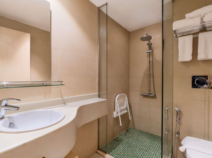 Bathroom 5, ibis Styles Makkah, Makkah